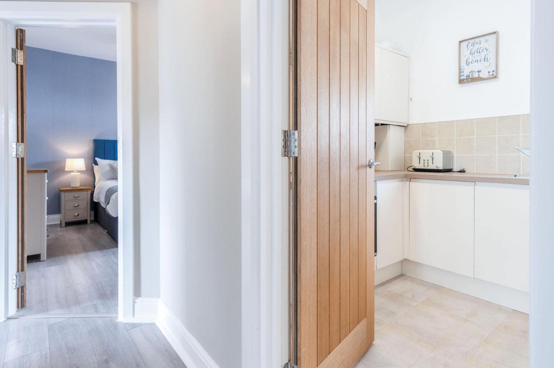 Beach Haven Hideout - 2 Bedroom - Milford Haven Esterno foto